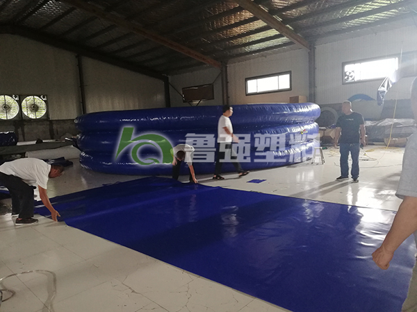 充氣水池